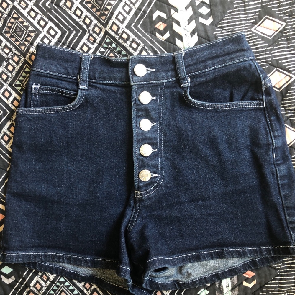 BDG Urban Outfitters High Waisted Button Up Denim Shorts Size-27